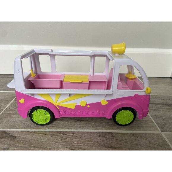 Shopkins Ice Cream Shop Van White Pink Yellow - Picture 1 of 6